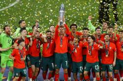 开云体育中国-关于西班牙队员为胜利庆祝，欧冠决赛可期的信息