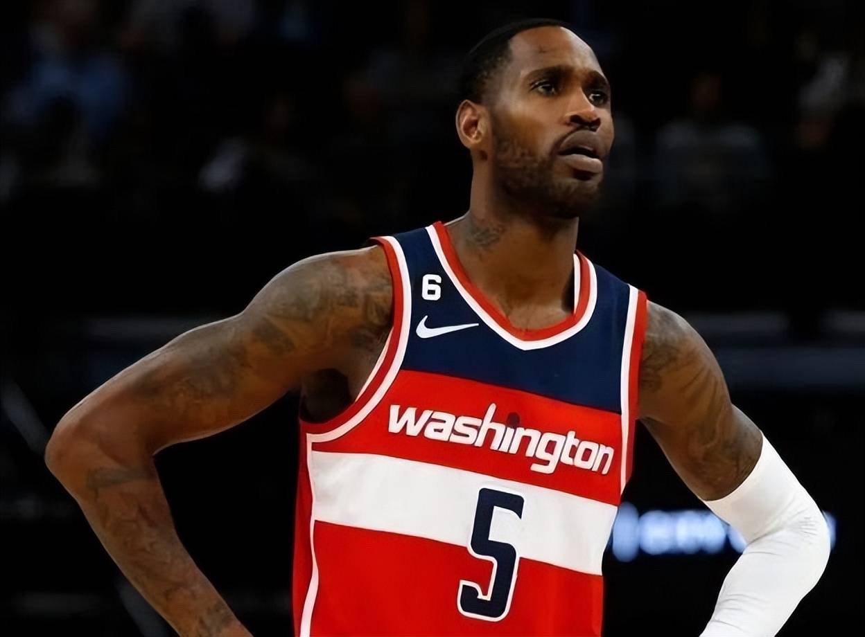 关于球队士气：新赛季NBA球队或士气低落的信息