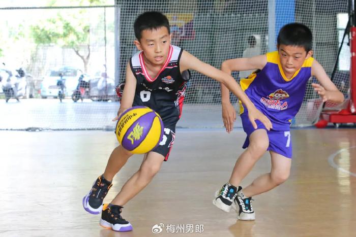 体育界为青少年篮球培养出色人才