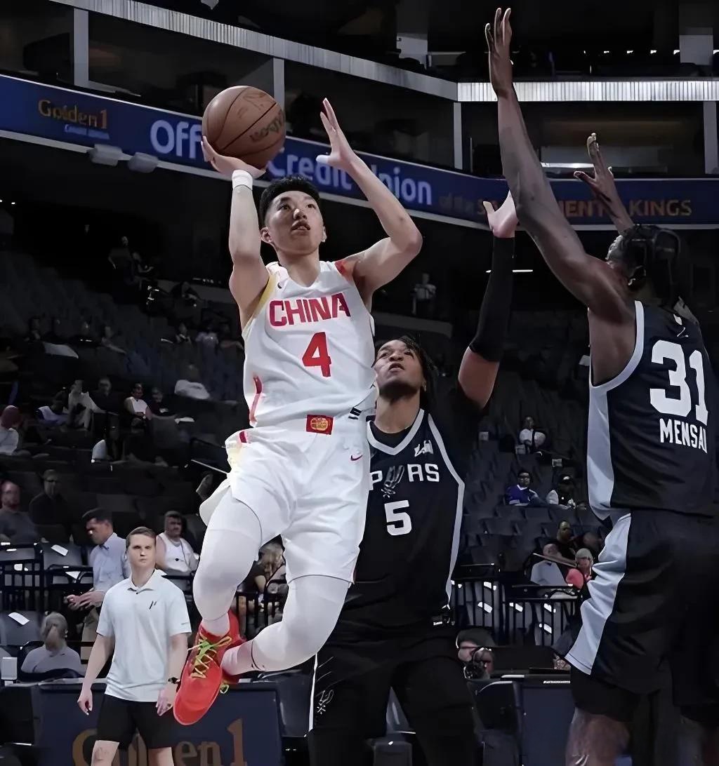 顶级篮球明星们将展开一场激烈的体育争夺