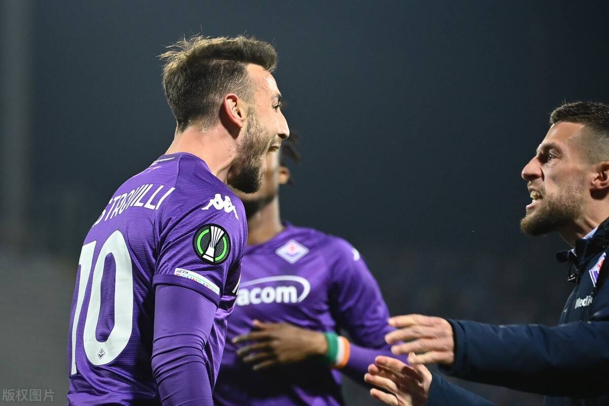 诺维奇主场大败，保级形势日益严峻