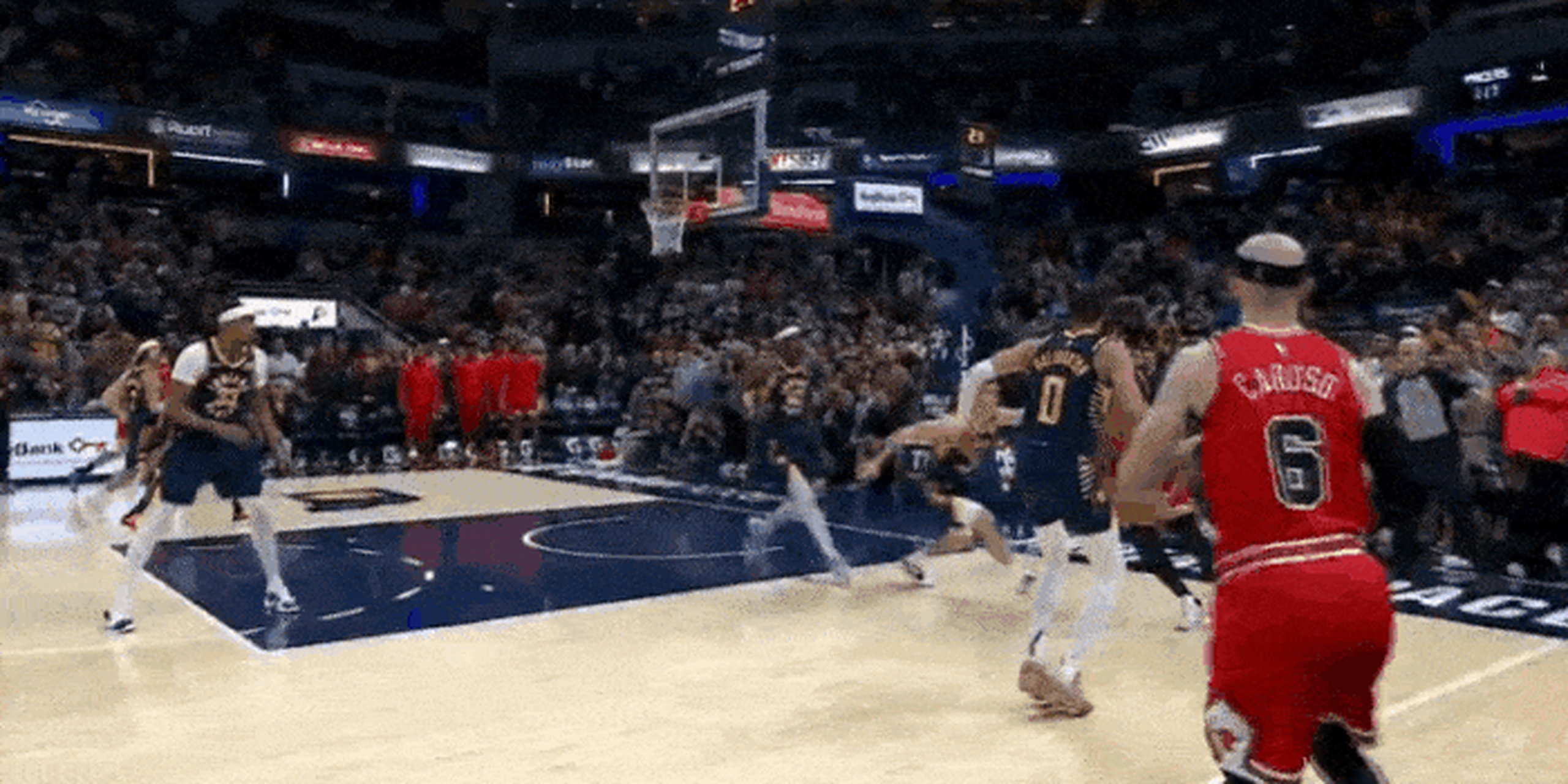 关于德罗赞砍下季后赛生涯新高，助球队获胜的信息