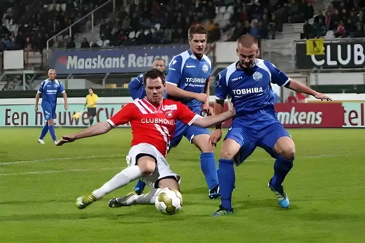 包含汉堡主场逼平强敌,表现不俗的词条 包含汉堡主场逼平强敌,表现不俗的词条