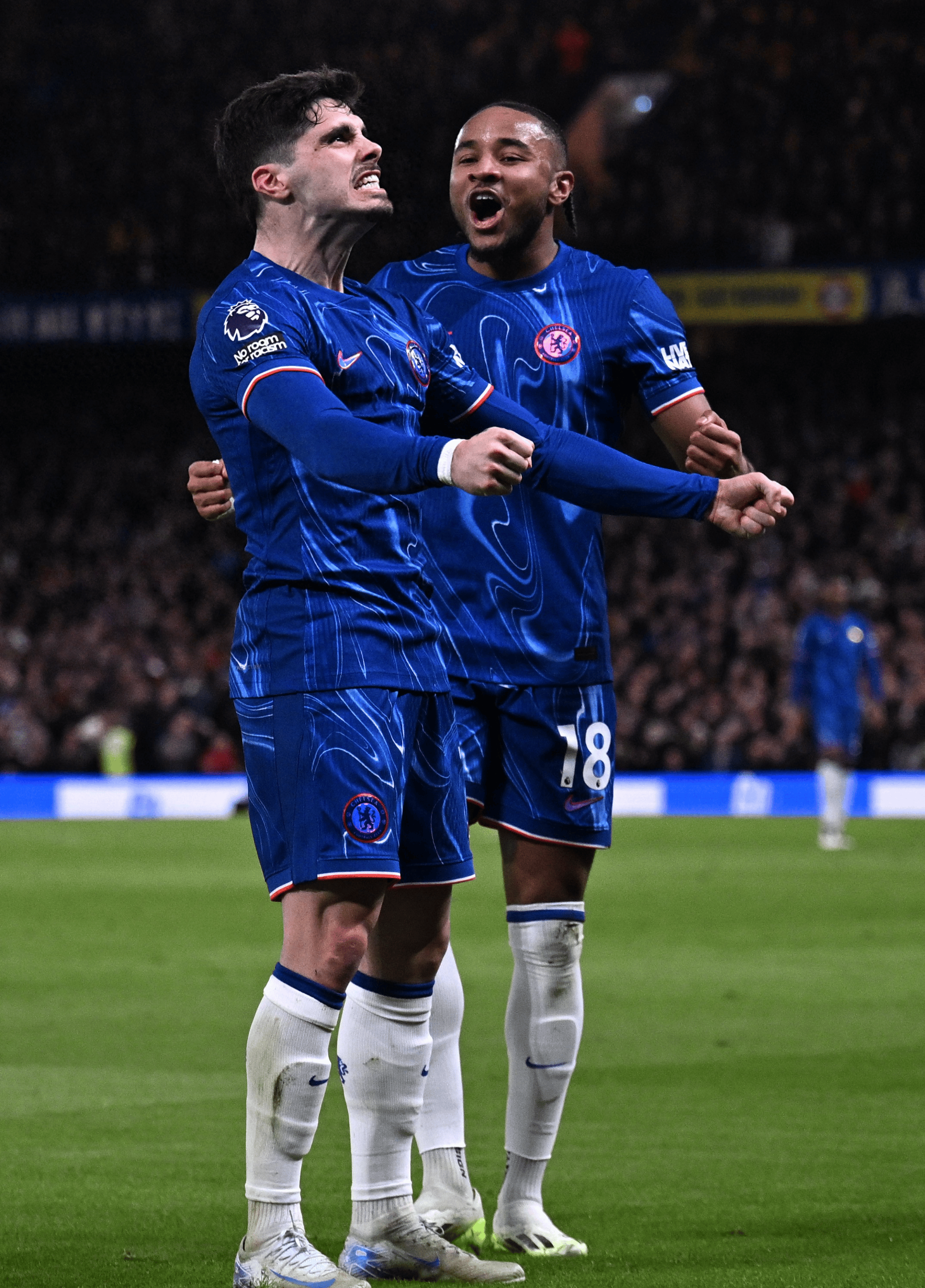 关于切尔西险胜英格兰，苏亚雷斯制霸全场的信息