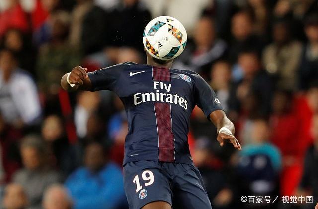 包含里昂主场迎战卡昂，力争胜利的词条