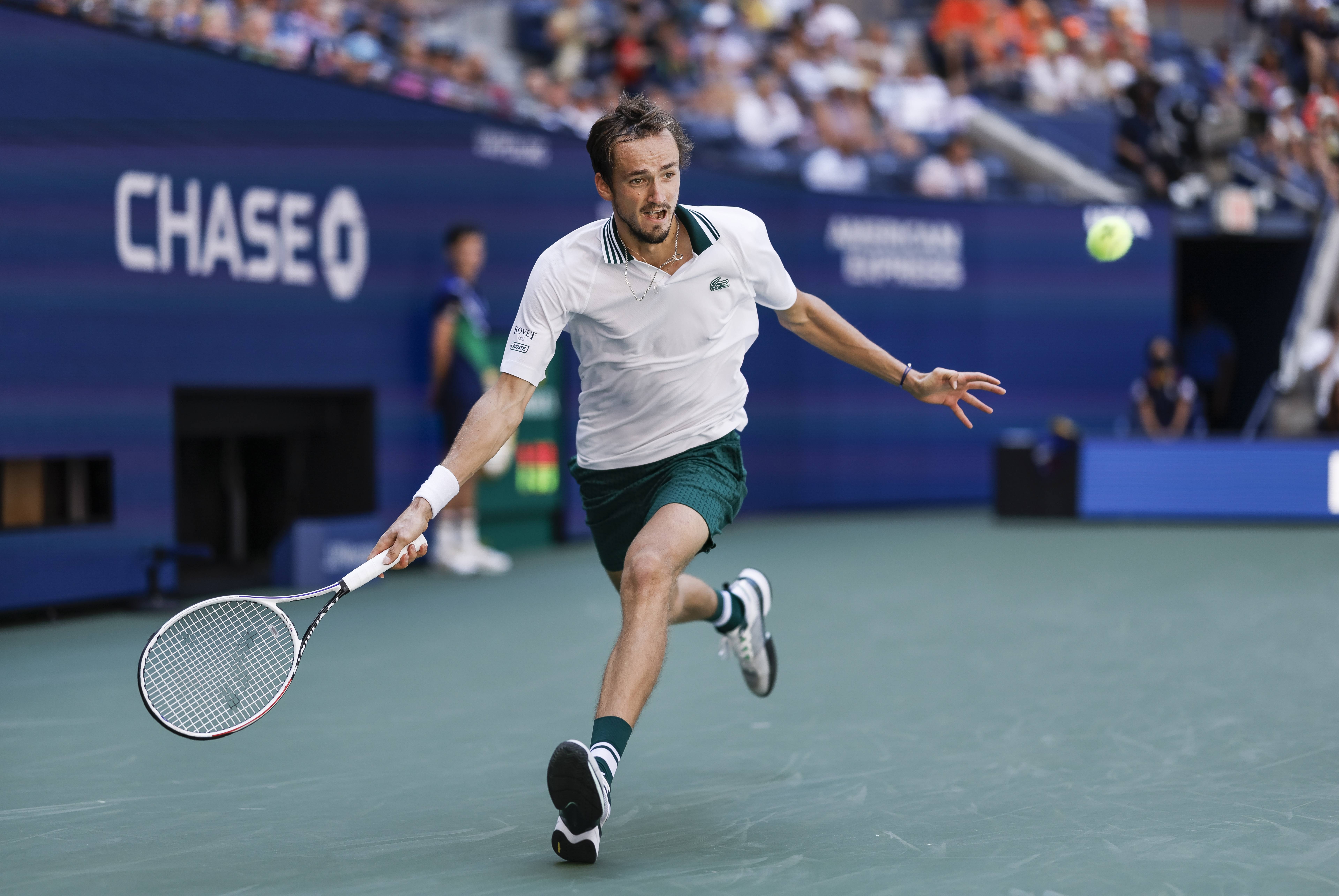 德国网球队横扫欧洲网球队，梅德韦杰夫惊艳世界的简单介绍