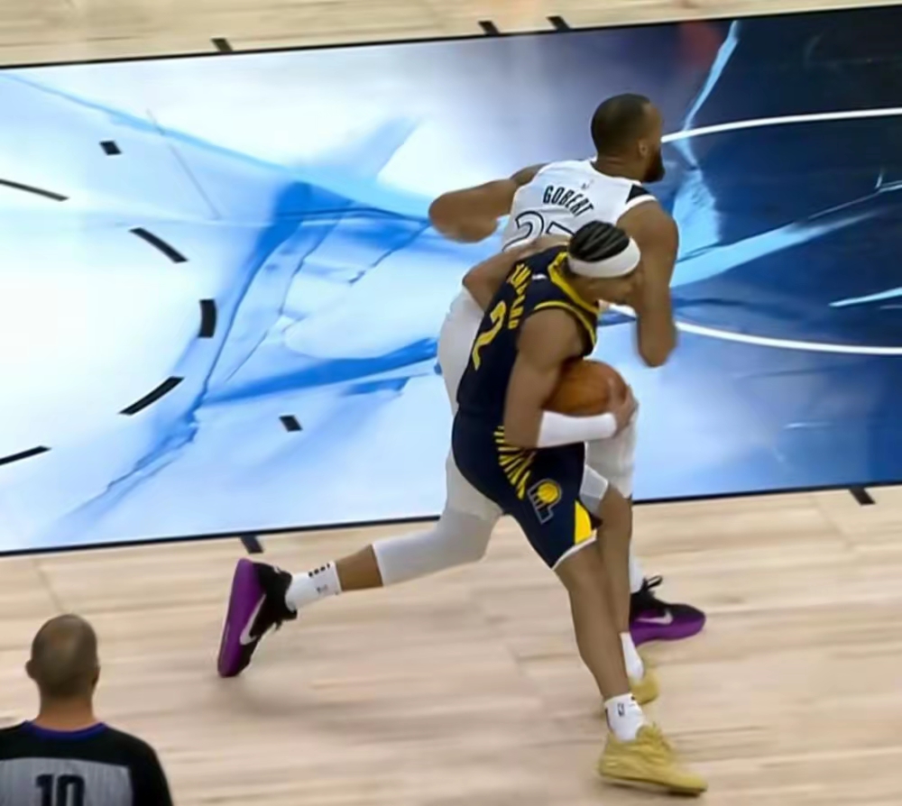 步行者血洗独行侠，波尔津吉斯一己之力扛起全队的简单介绍